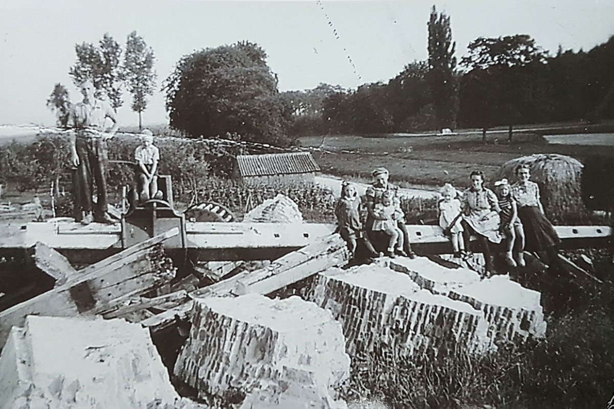 De Ontplofte Molen Van Brakel